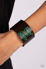 Load image into Gallery viewer, Paparazzi Jewelry Bracelet Simply Stunning - Green