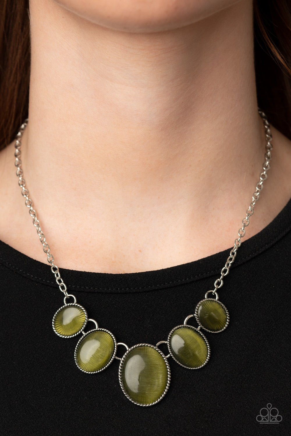 Paparazzi Jewelry Necklace One Can Only GLEAM - Green