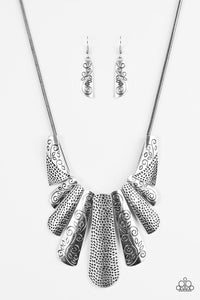 Paparazzi Jewelry Necklace Untamed - Silver