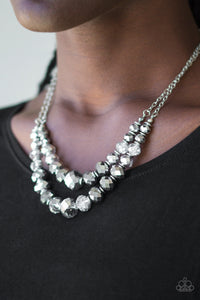 Paparazzi Jewelry Set Strikingly Spellbinding - Silver Beautifully Bewitching - Silver