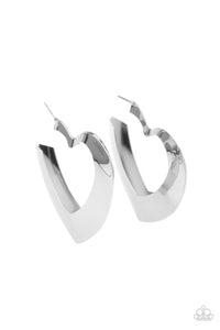 Paparazzi Jewelry Earrings Heart-Racing Radiance - Silver