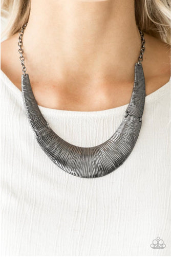 Paparazzi Jewelry Necklace Feast or Famine - Black