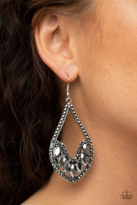 Paparazzi Jewelry Earrings Ethereal Expressions - Silver