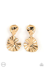 Load image into Gallery viewer, Paparazzi Exclusive Earrings Empress Of The Amazon - Gold