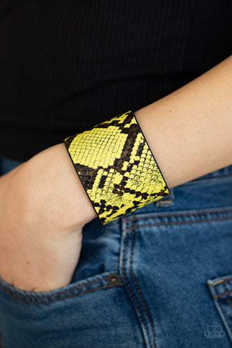 Paparazzi Jewelry Bracelet The Rest Is HISS-tory - Yellow