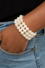 Load image into Gallery viewer, Paparazzi Jewelry Bracelet Modern Day Majesty - Gold