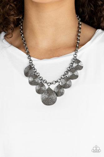 Paparazzi Jewelry Necklace Texture Storm - Black