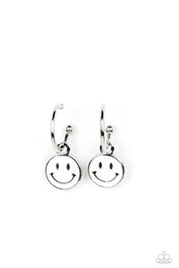 Paparazzi Jewelry Earrings Subtle Smile - White