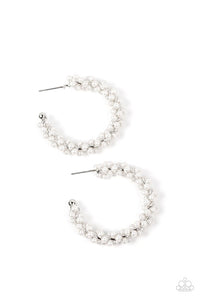 Paparazzi Jewelry Earrings Yacht Royale - White