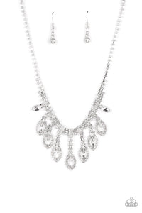 Paparazzi Jewelry Necklace REIGNING Romance - White