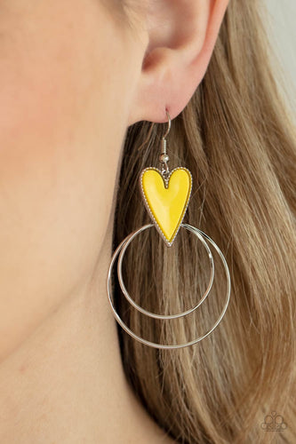 Paparazzi Jewelry Earrings Happily Ever Hearts - Yellow