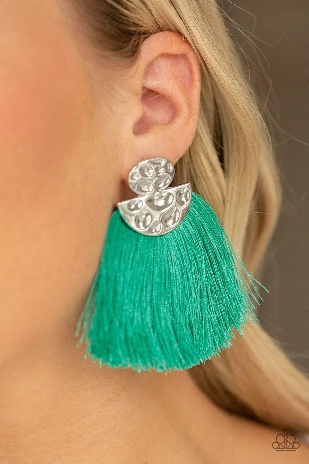 Paparazzi Jewelry Earrings Make Some PLUME Green