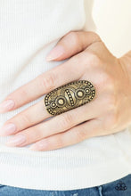 Load image into Gallery viewer, Paparazzi Jewelry Ring Tiki Trail - Brass