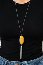 Load image into Gallery viewer, Paparazzi Jewelry Necklace Got A Good Thing GLOWING - Yellow