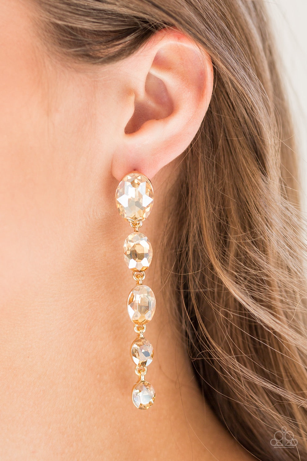 Paparazzi Jewelry Earrings Red Carpet Radiance - Gold