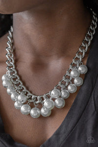 Paparazzi Jewelry Necklace Get Off My Runway - Silver