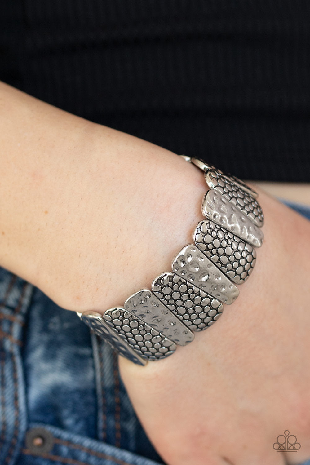 Paparazzi Jewelry Bracelet Texture Takedown - Silver