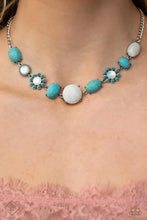 Load image into Gallery viewer, Paparazzi Jewelry Fashion Fix Simply Santa Fe