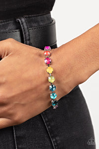 Paparazzi Jewelry Bracelet Dreamy Debutante - Multi