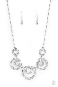 Paparazzi Jewelry Necklace Total Head-Turner - White