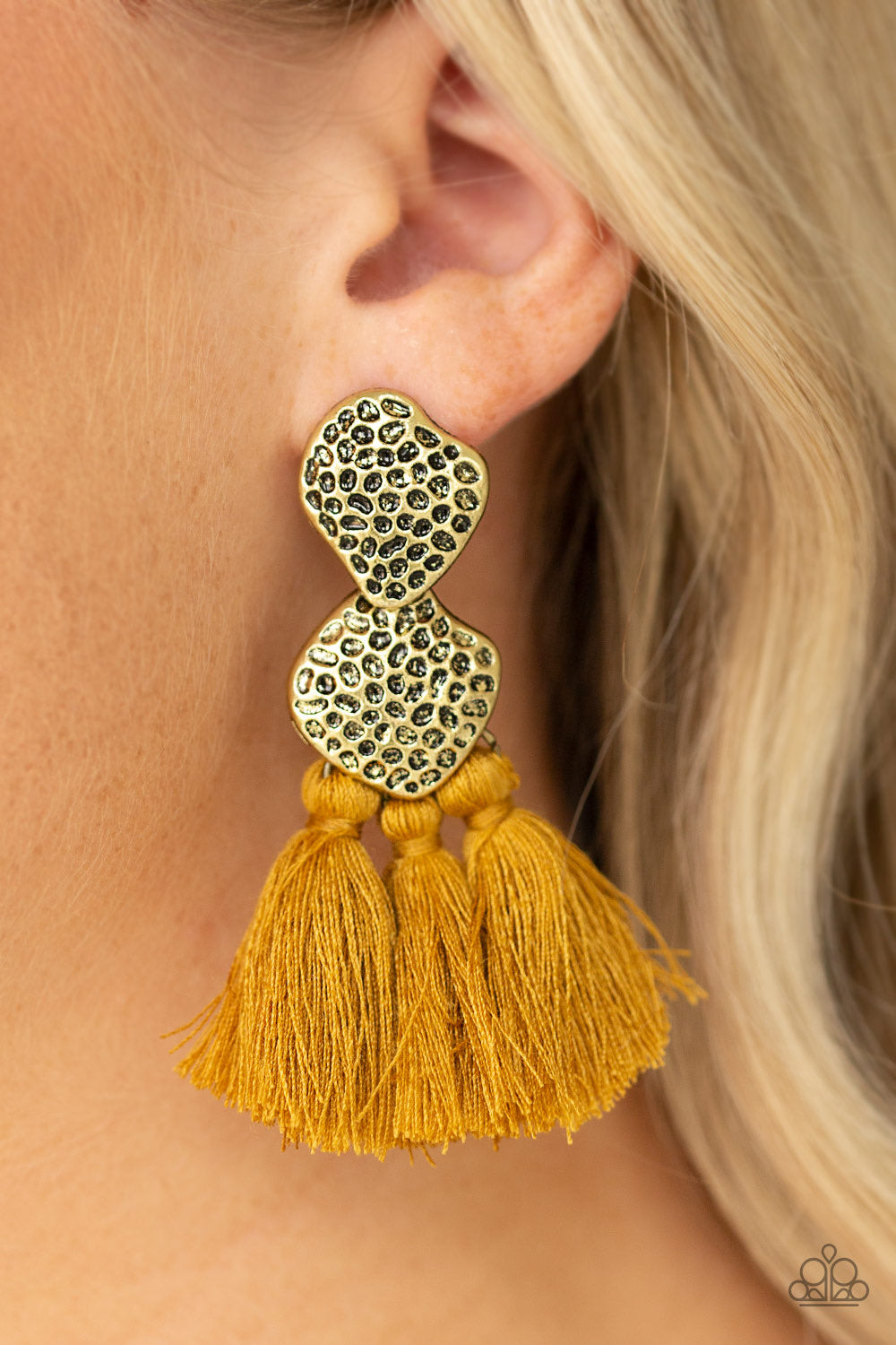 Paparazzi Jewelry Earrings Tenacious Tassel - Yellow