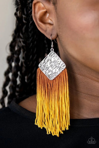 Paparazzi Jewelry Earrings DIP The Scales - Yellow