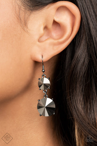 Paparazzi Jewelry Fashion Fix Sizzling Showcase - Black