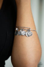 Load image into Gallery viewer, Paparazzi Jewelry Bracelet Role Of A Lifetime