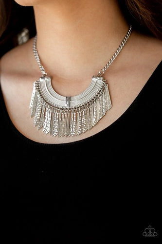 Paparazzi Jewelry Necklace Impressively Incan - Silver