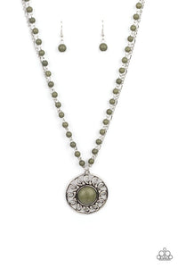 Paparazzi Jewelry Exclusive Necklace Sahara Suburb - Green