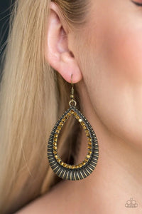 Paparazzi Jewelry Earrings Right As REIGN - Brass