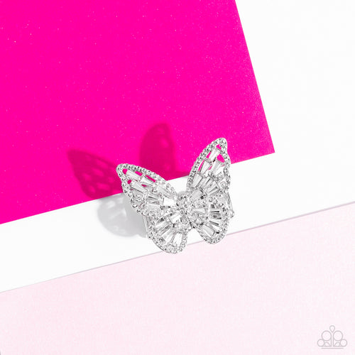 Paparazzi Jewelry Ring Bright-Eyed Butterfly - White