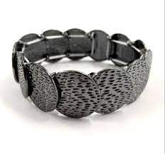 Paparazzi Jewelry Exclusive Bracelet Radioactive Reflections - Black