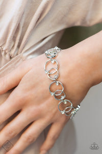 Paparazzi Jewelry Fashion Fix Fiercely 5th Avenue