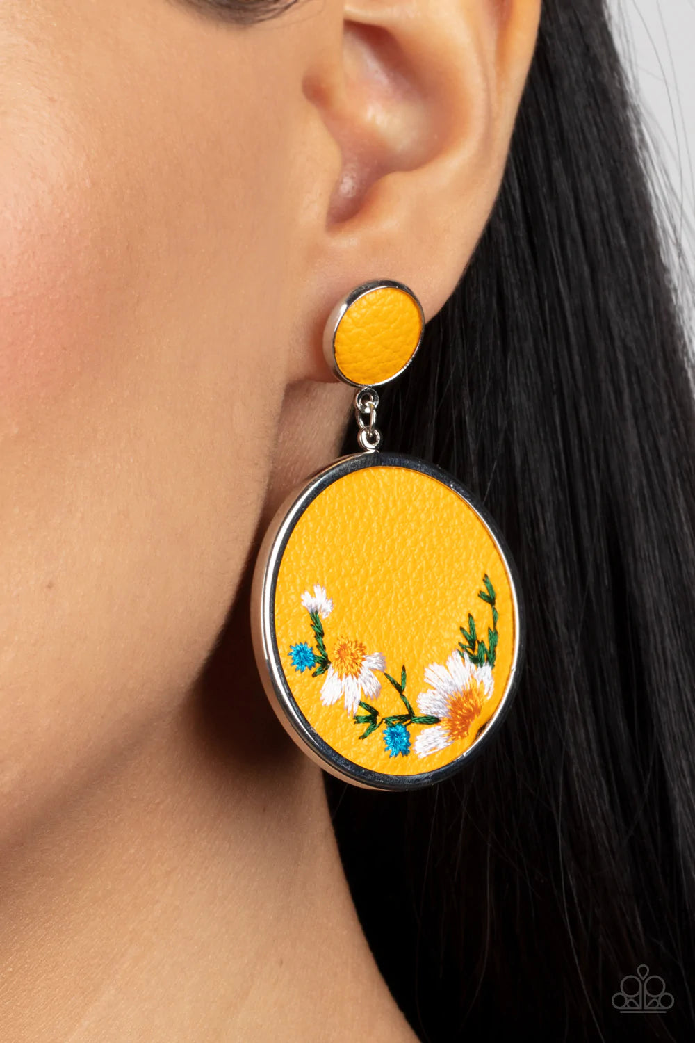 Paparazzi Jewelry Earrings Embroidered Gardens - Yellow