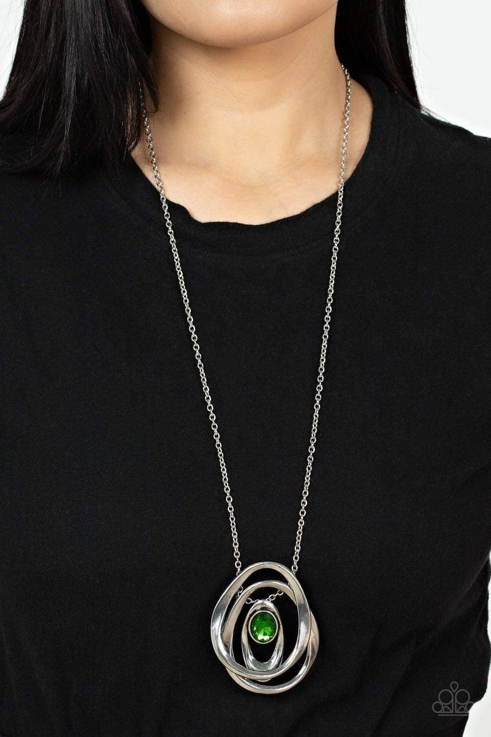 Paparazzi Jewelry Necklace Luminous Labyrinth - Green