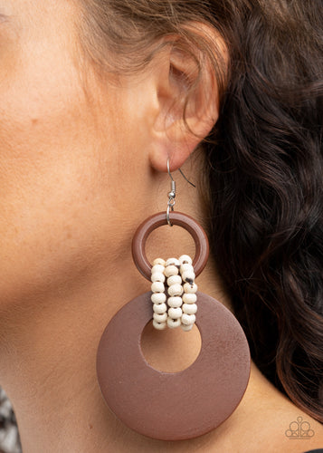 Paparazzi Jewelry Earrings Beach Day Drama - Brown