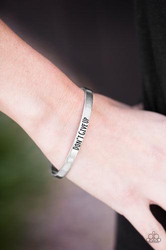 Paparazzi Jewelry Bracelet Dont Give Up - Silver