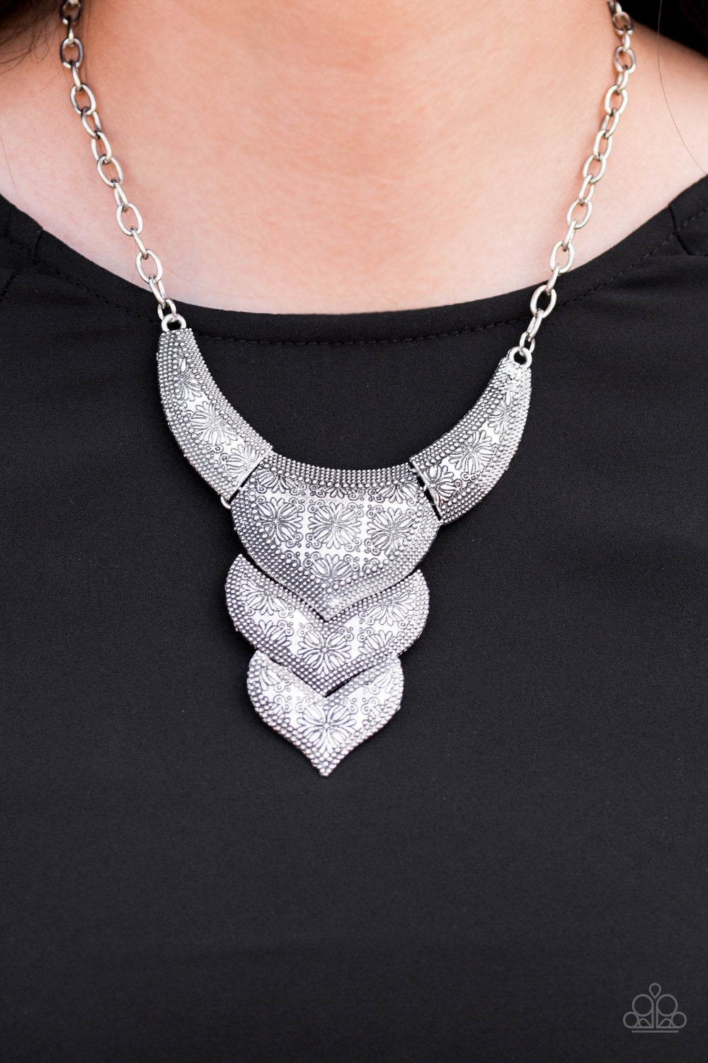 Paparazzi Jewelry Necklace Texas Temptress - Silver