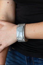 Load image into Gallery viewer, Paparazzi Jewelry Bracelet Geo Glamper - Green